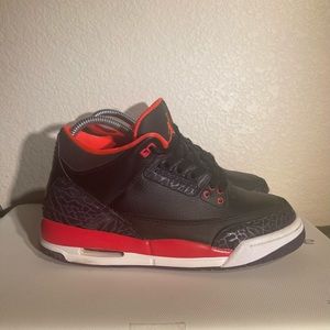 Jordan 3 Retro Crimson